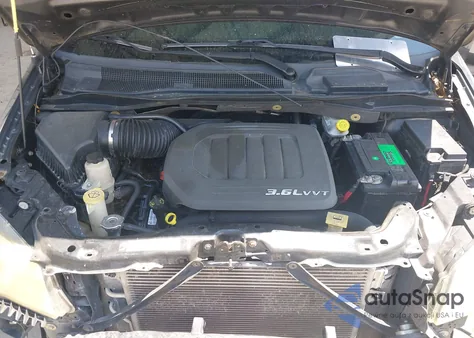 2012 Dodge Grand Caravan Sxt z USA, uszkodzony, nr VIN 2C4RDGCG6CR122031